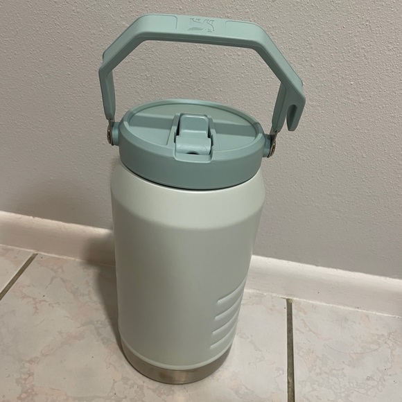 NEW Stanley Half Gallon Water Bottle - Picture 2 of 2